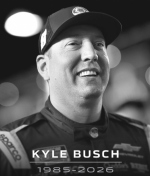 Формула-1 выразила соболезнования в связи со смертью гонщика NASCAR Кайла Буша Превью новости: Формула-1 выразила соболезнования в связи со смертью гонщика NASCAR Кайла Буша