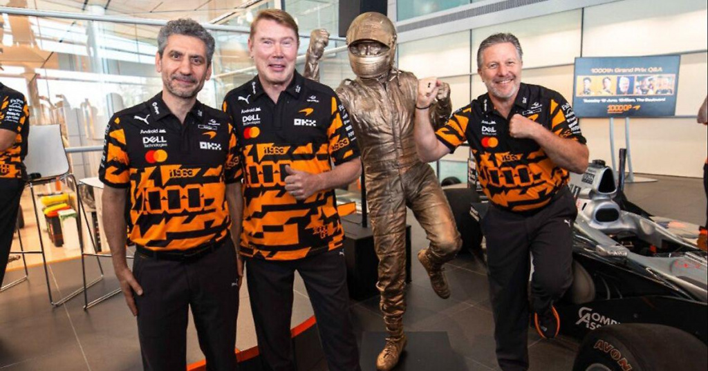 mclaren-otmetila-1000-y-gran-pri-otkrytiem-pamyatnika-mike-hakkinenu