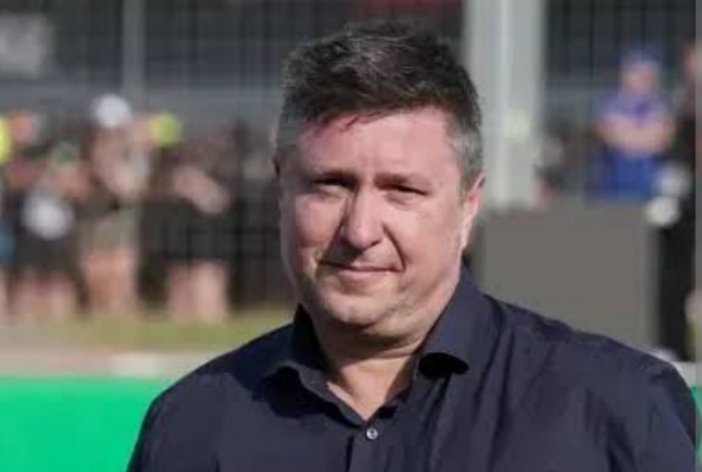 kroft-sovetuet-volffu-ne-meshat-svoim-pilotam-borotsya-na-trasse